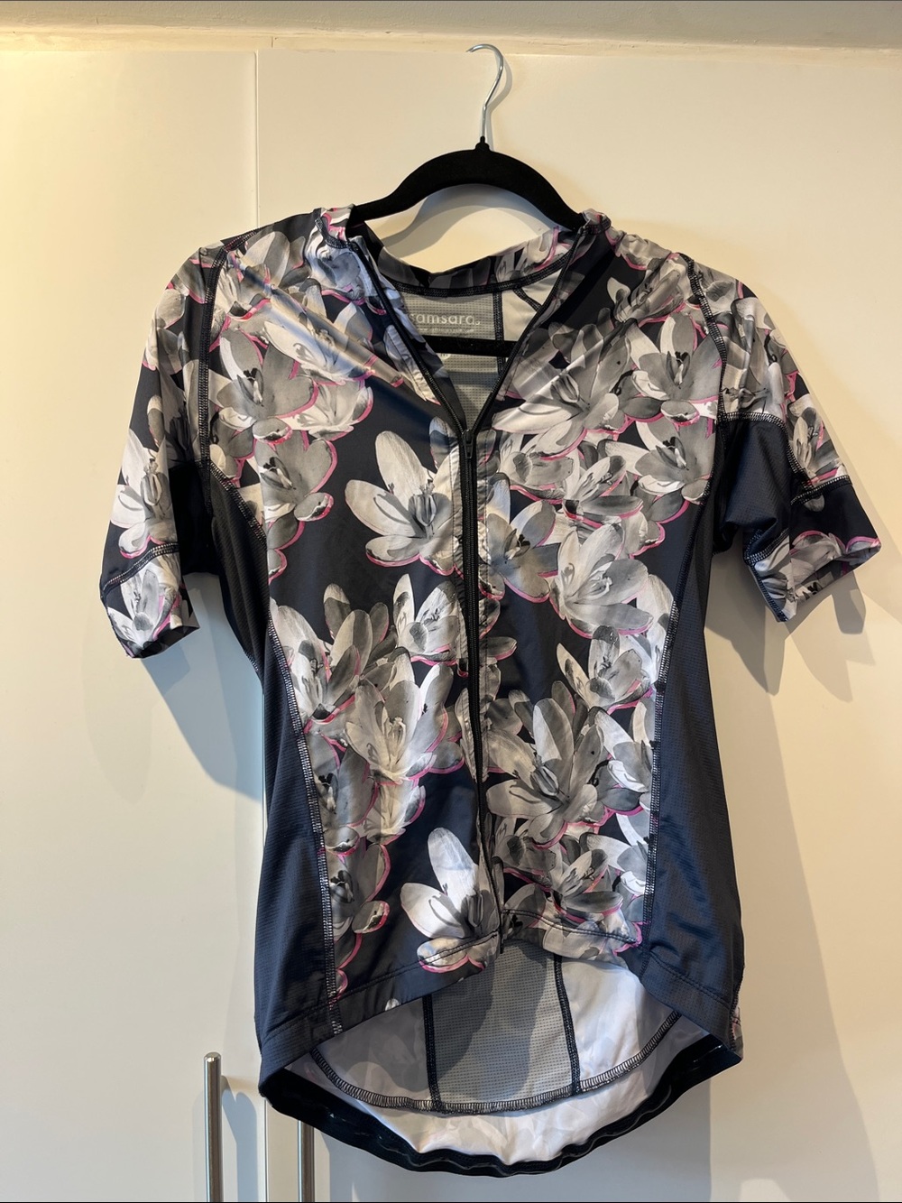 Never worn! Made in Canada cycling kit from Samsara. Includes top and shorts